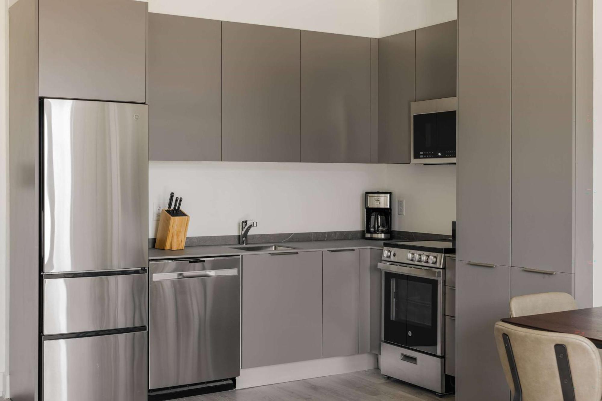 Reside Noma, A Wyndham Residence Washington Bagian luar foto